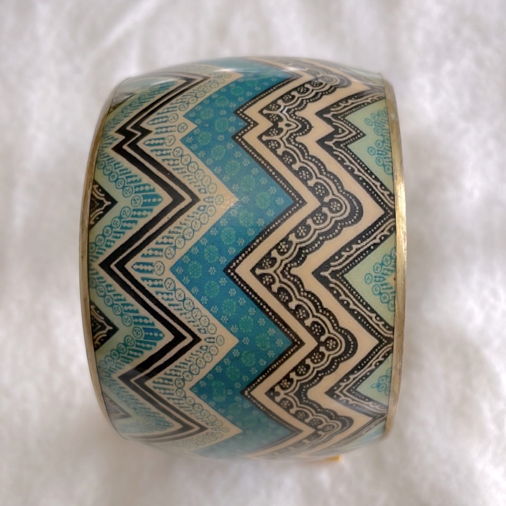 Tribal pattern bracelet